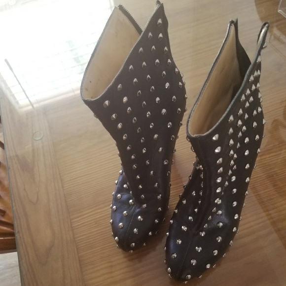 Christian Louboutin Black Size 7 - Picture 1 of 3